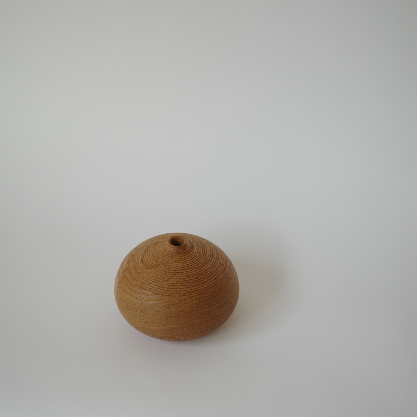 flower vace chestnut